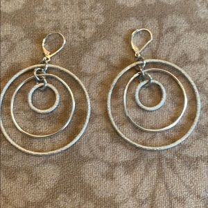Three hoops earring